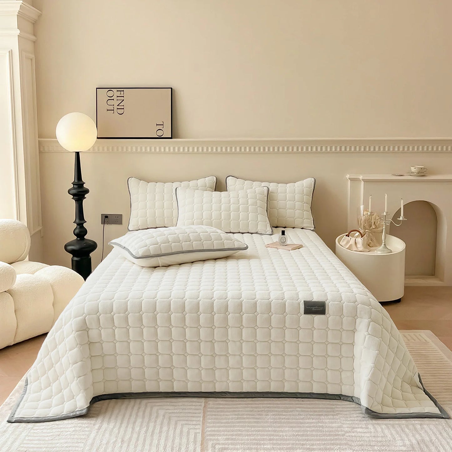 Tilde Velour Quilt Set